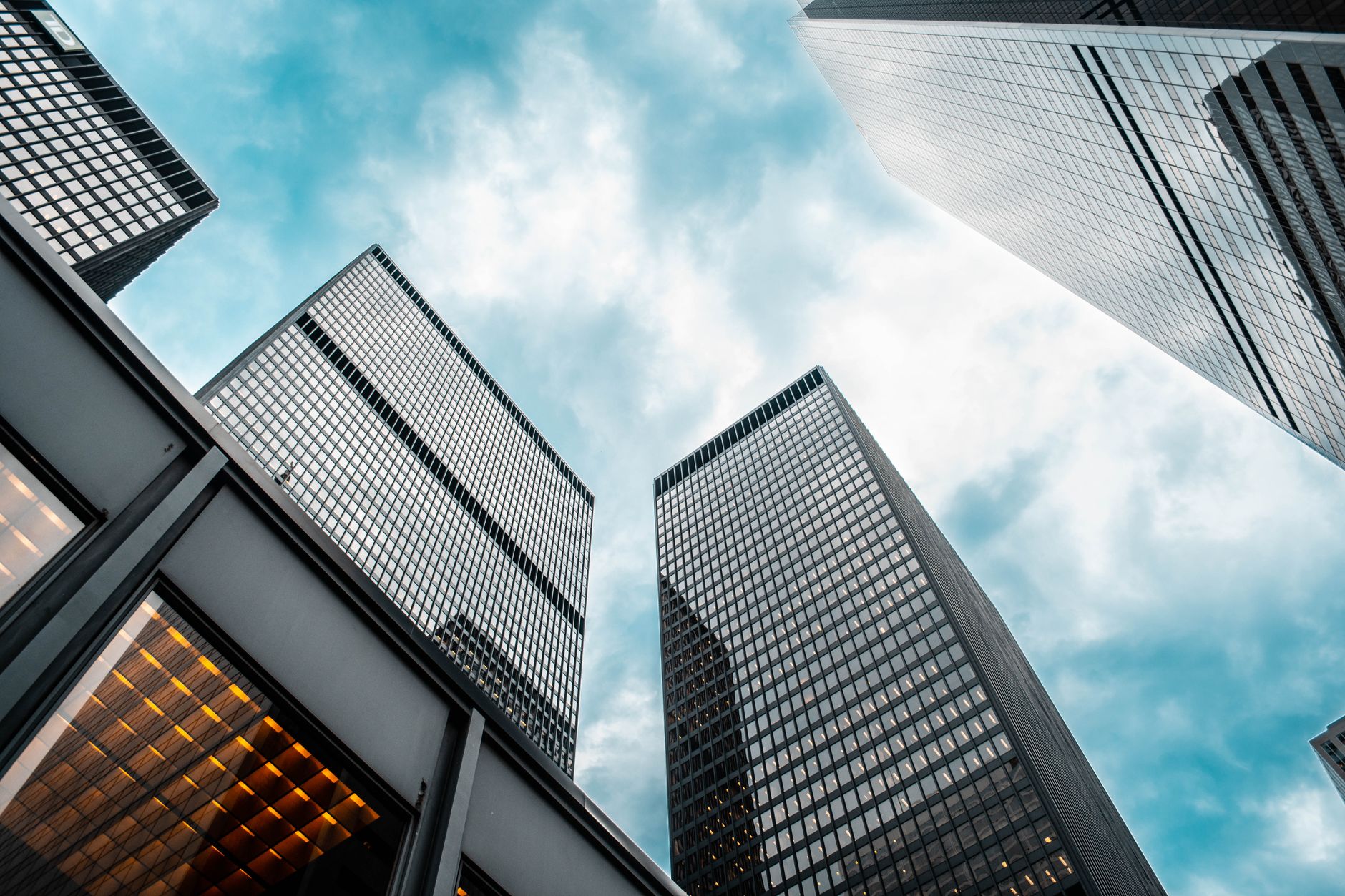 Les investisseurs d'Asie du Sud-Est deviennent les plus gros acheteurs étrangers de biens commerciaux à Hong Kong