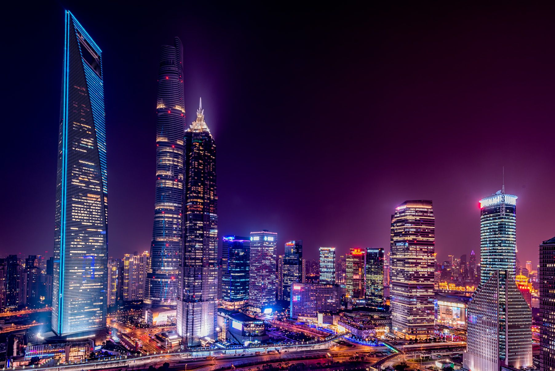 Chine dévoile une grue circulaire de 14 000 tonnes pilotée par IA et lidar