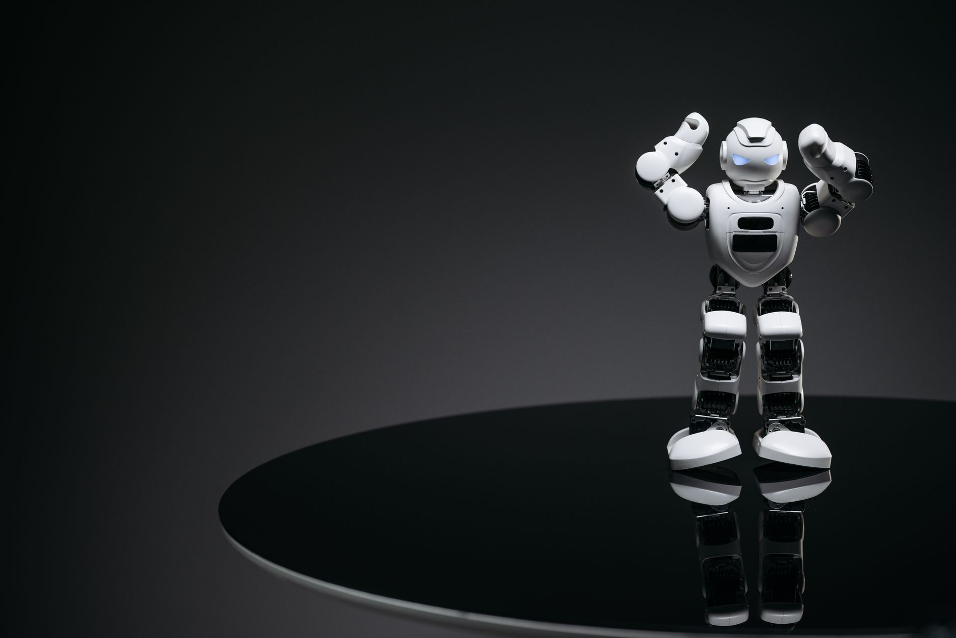 Iron Device dévoile un semi-conducteur GaN miniature pour robots humanoïdes au PCIM Asia 2026