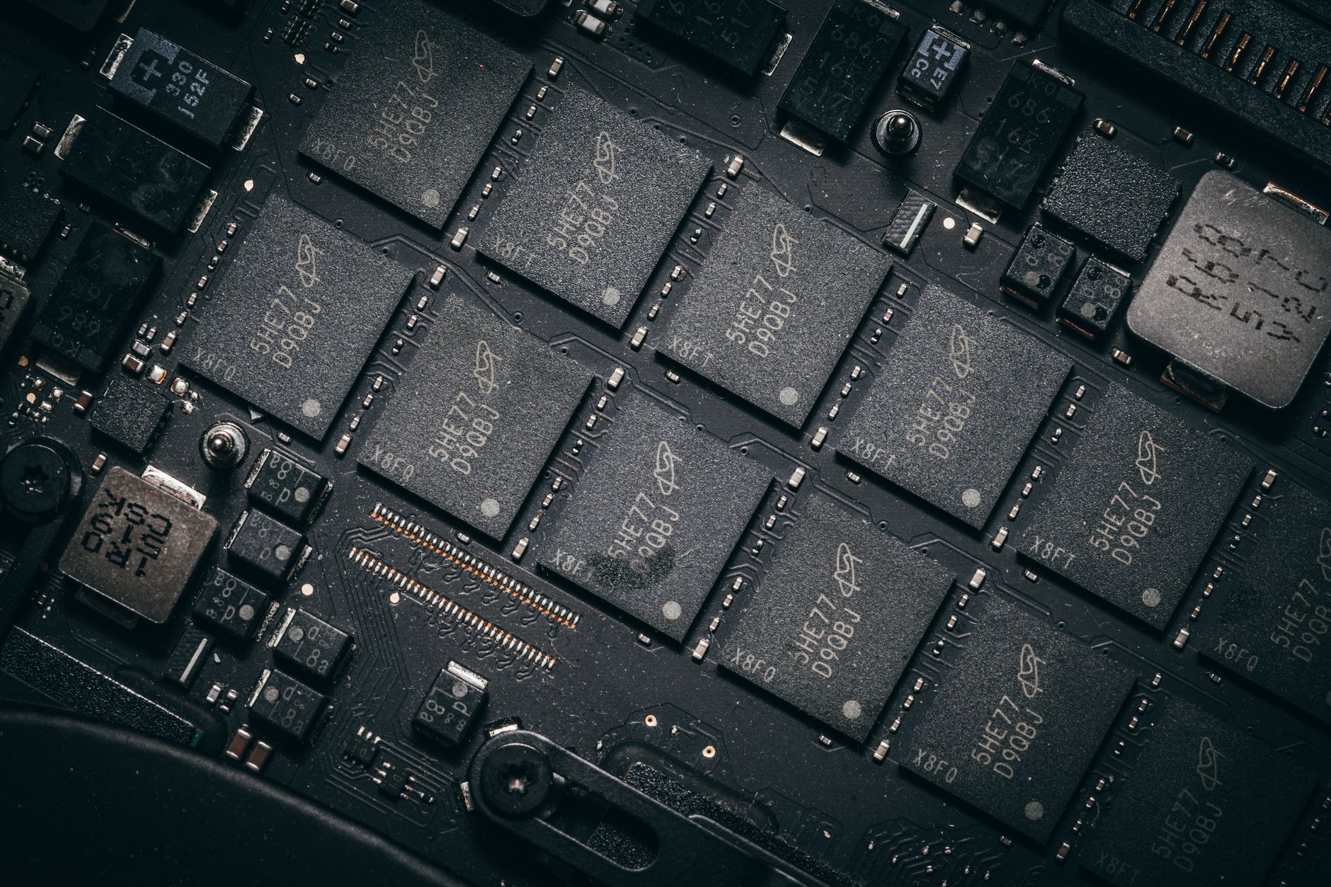 La mémoire IA redessine l'industrie : CXMT vise la NAND, Samsung mise sur Euclyd