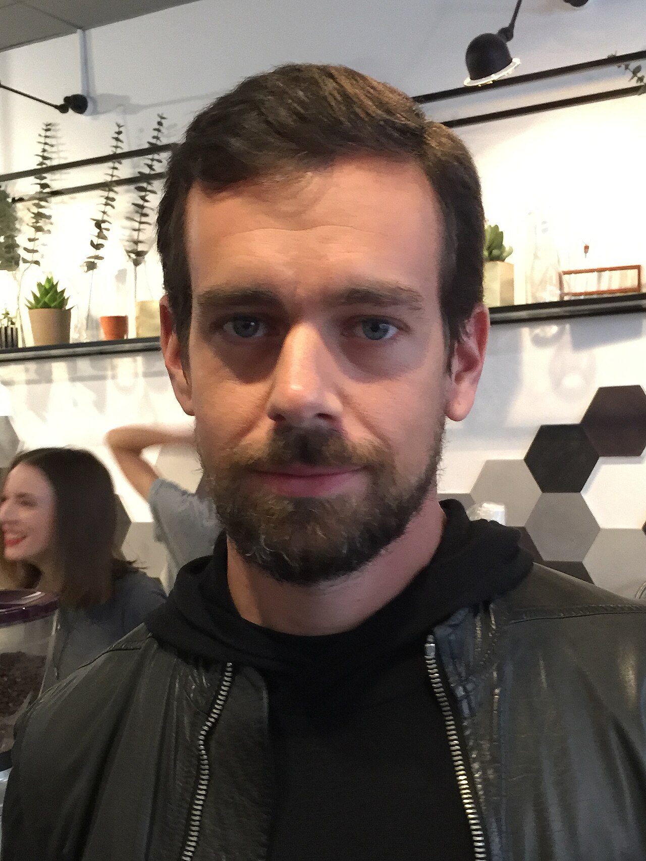 Jack Dorsey : son app Bitchat retirée de l'App Store et du Play Store en Inde sur ordre du gouvernement