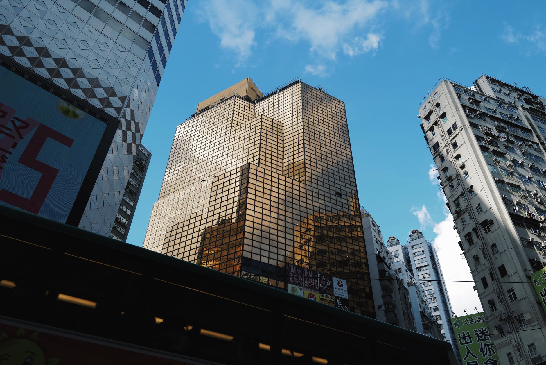 Record de vente d’actions chez Alibaba, nouveau raz-de-marée tech à Hong Kong