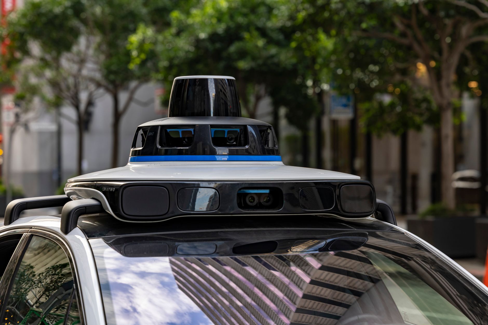 Hello Robotaxi lève 100 M$ et valorisé près de 3 Mds