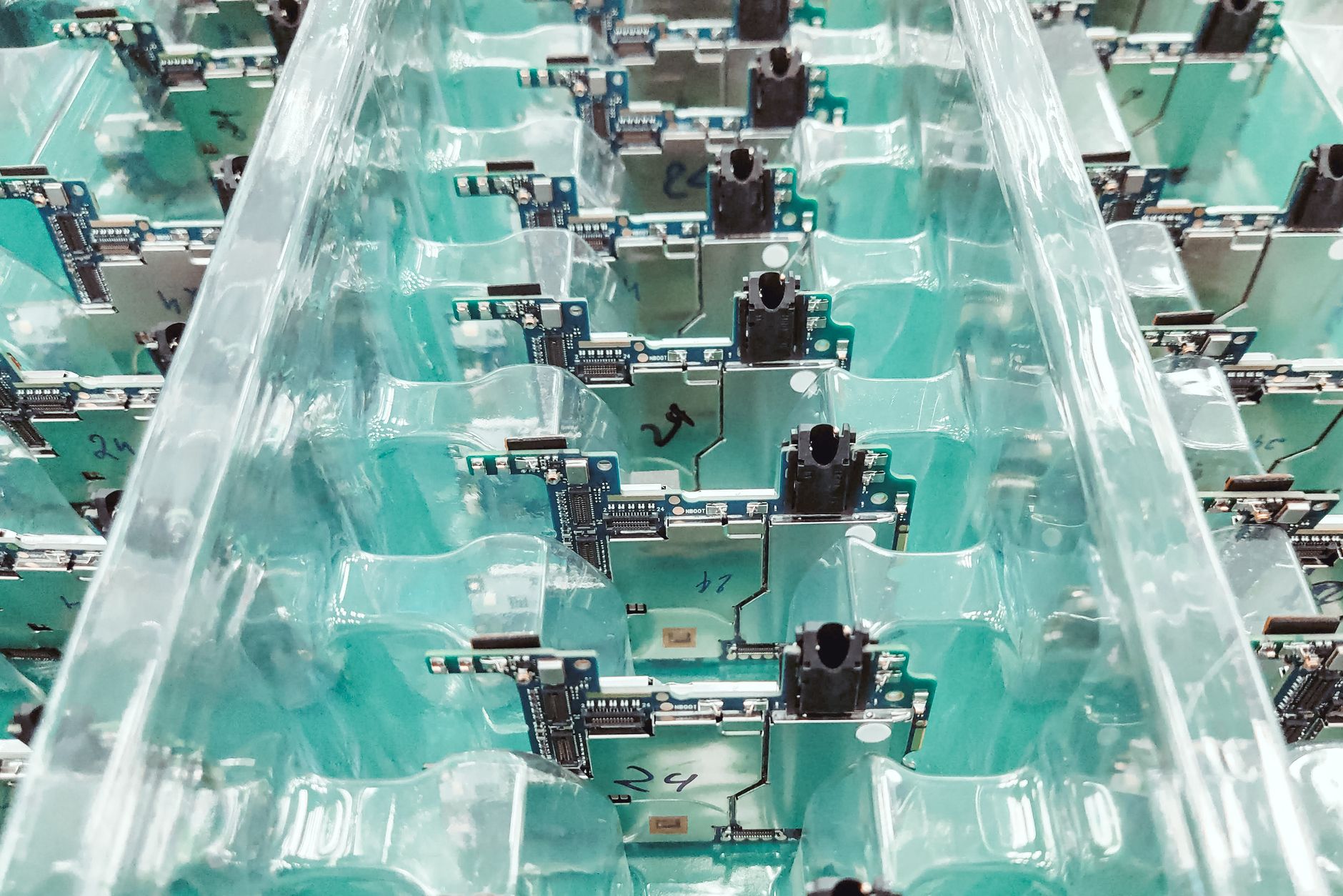 Semi-conducteurs : l'Inde, vieux concepteur, passe à la production de masse
